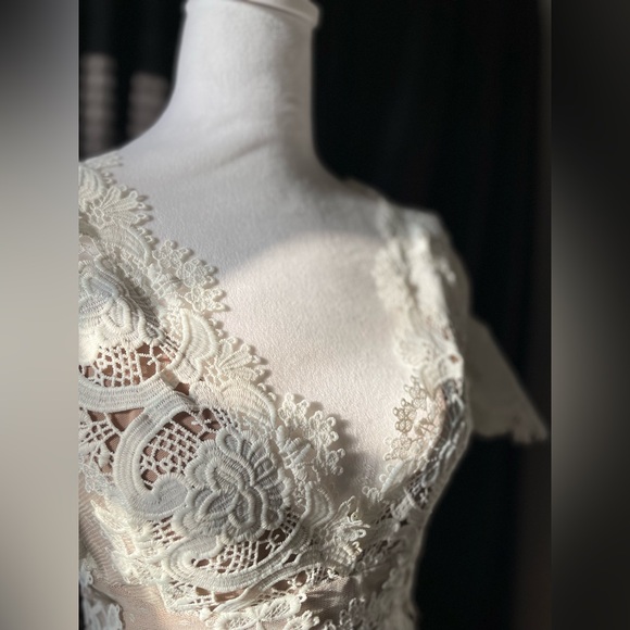 Bronx and Banco white lace Beverly dress. Size XS - Picture 14 of 16